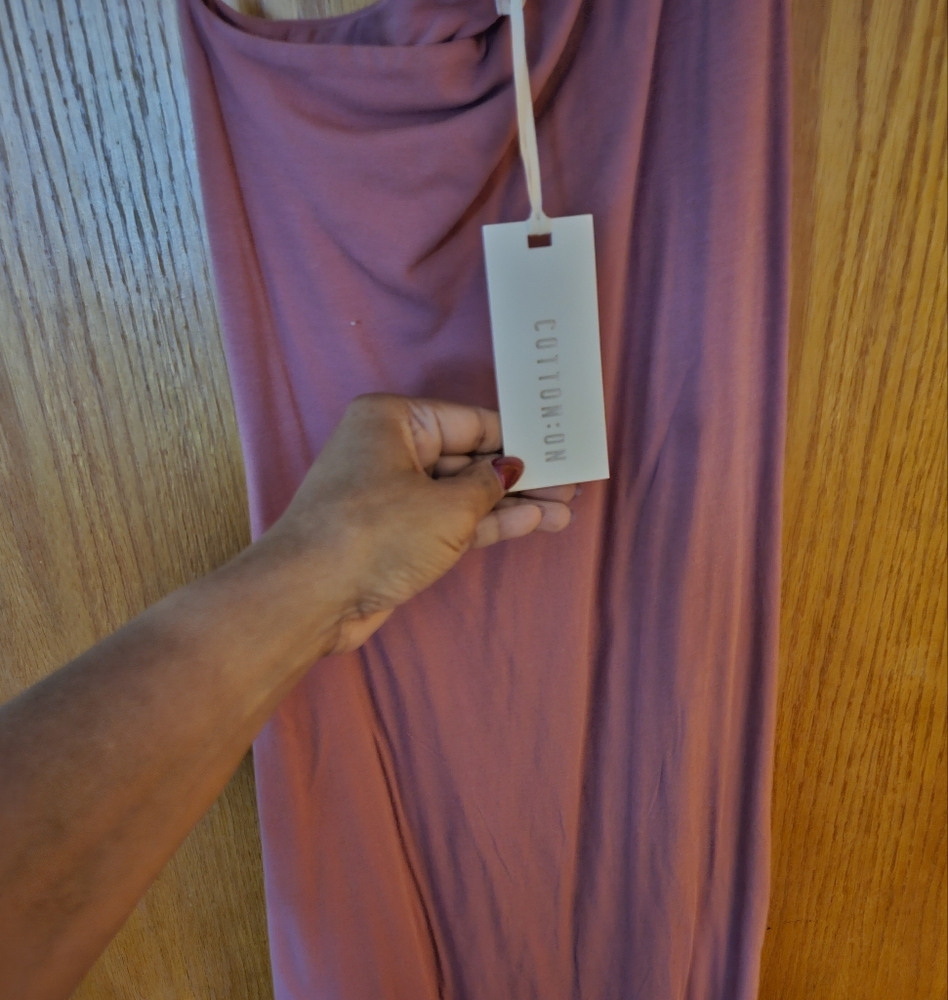 One shoulder pink dress